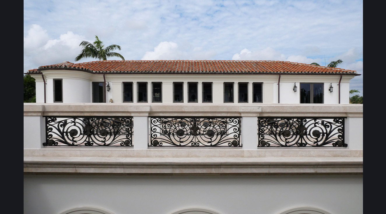 Finales Paddock_0000_Paddock Exterior Railing-4